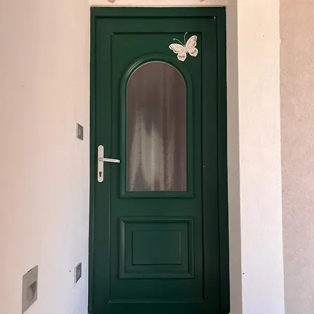 Apartma Metulj - New Apartmán *