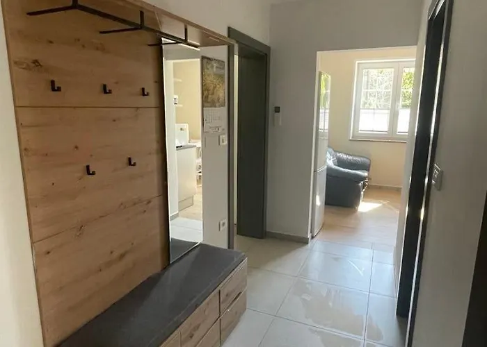 公寓 Apartma Metulj - New *